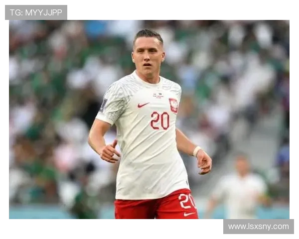 波兰前主帅：必须争取小组第一 没见过泽林斯基等球员如此出色